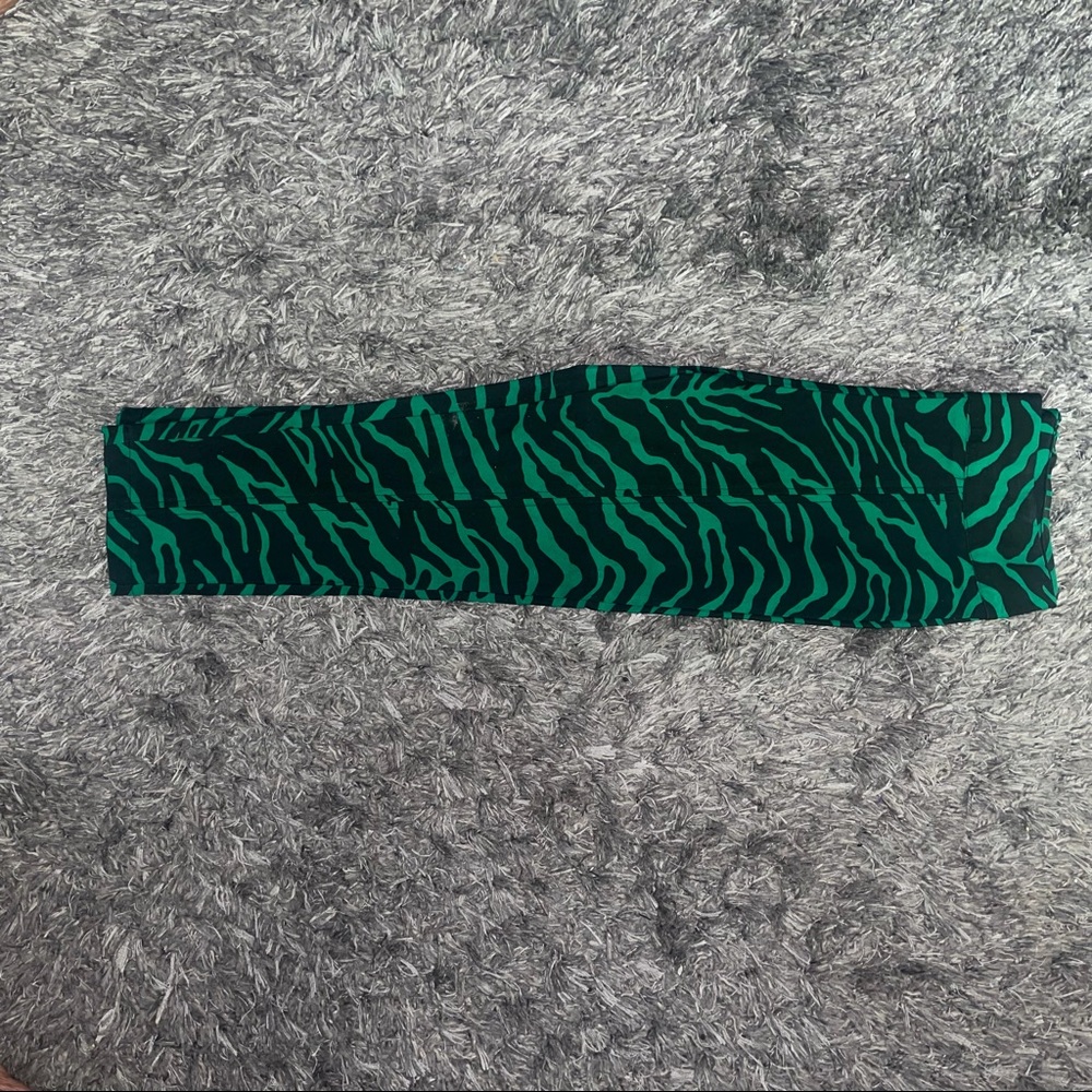 Green zebra capris